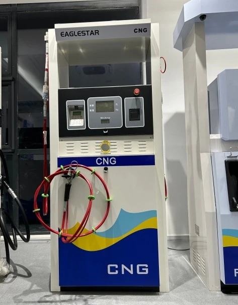 Cng og bensíndæla
